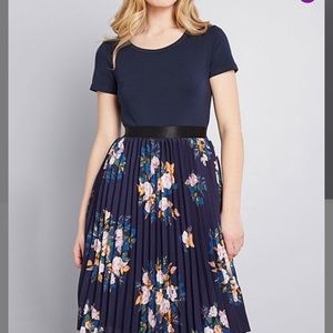 ModCloth Navy Floral Just Splendid Pleated A-Dress Size 3X